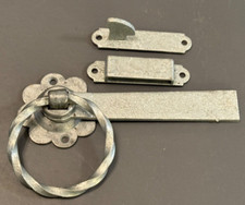 TWISTED GARDEN GATE RING LATCH