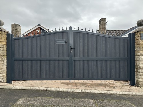 Bespoke steel framed - , driveway